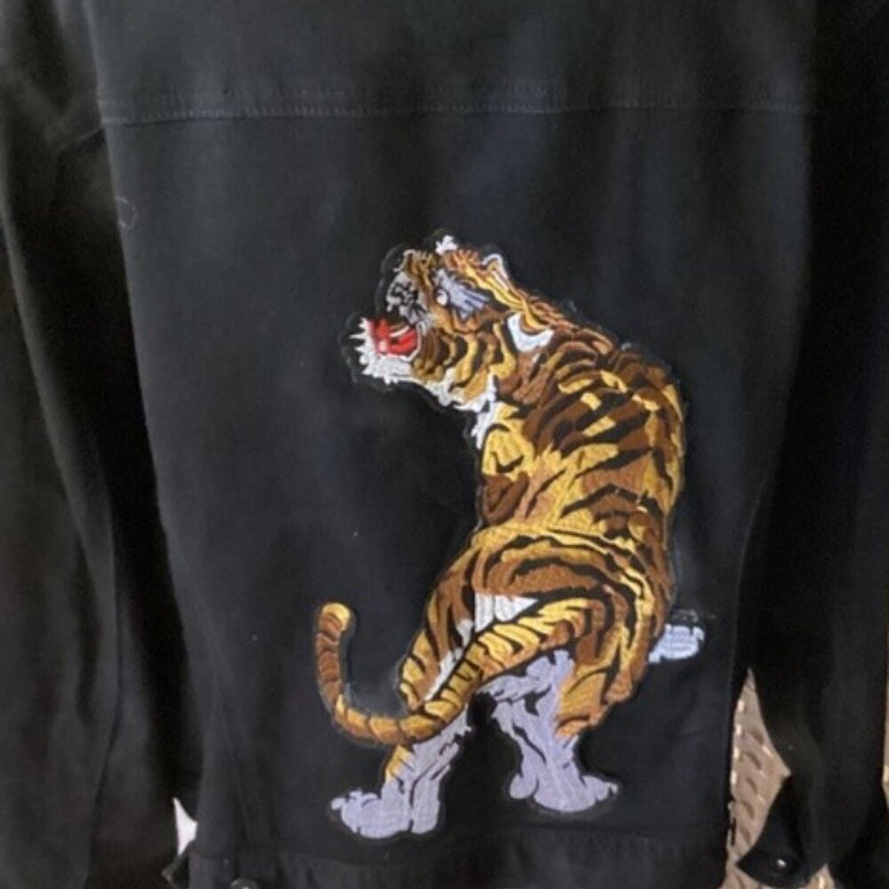 Embroidery Black Denim Jacket - Prewashed. PL - Picture 3 of 4